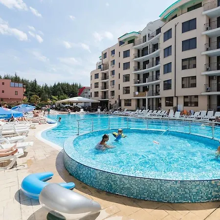 ❤ 1 Bedroom W Kitchen & Pool View ❤wz❤ Apartment